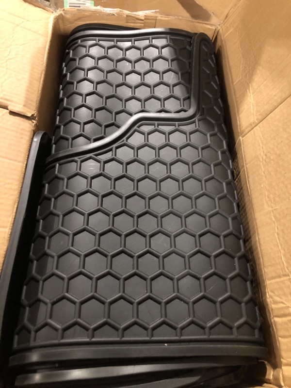 Photo 2 of  Car Floor Mats Custom Fit for Hyundai Santa Fe 