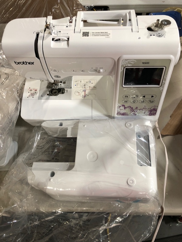Photo 6 of ** SEE NOTES** USED: Brother SE600 Sewing and Embroidery Machine w/ Sewing Clips       
