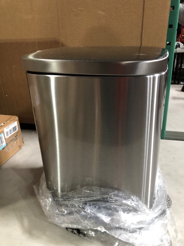 Photo 2 of [DAMAGE] Amazon Basics 12 Liter / 3.1 Gallon Soft-Close Trash Can