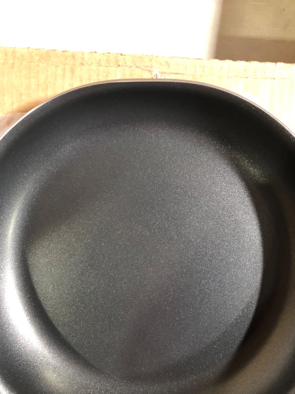 Photo 2 of [DAMAGE] Tramontina Professional Fry Pans (12-inch) 12"