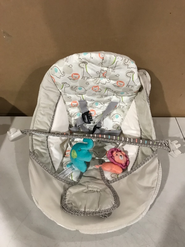 Photo 2 of Ingenuity Soothe 'n Delight Portable Baby Swing 