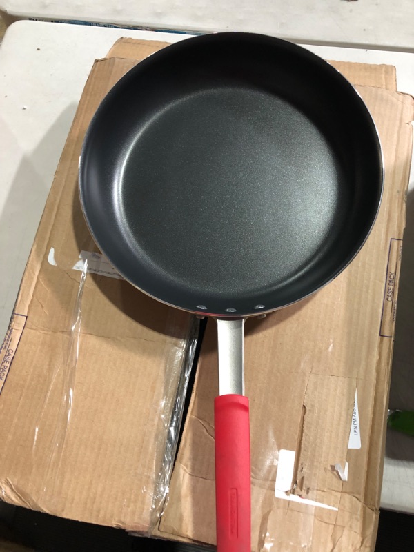 Photo 2 of [USED] Tramontina Professional Nonstick Restaurant Fry Pan, 14"