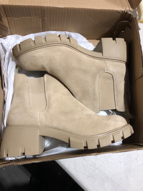 Photo 5 of Steve Madden Women's Howler Ankle Boot Size 9 1/2