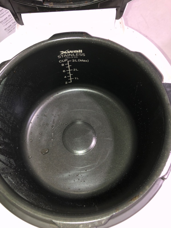 Photo 3 of  5QT. Premium 8-in-1 Electric Pressure Cooker  GOLD / WHITE