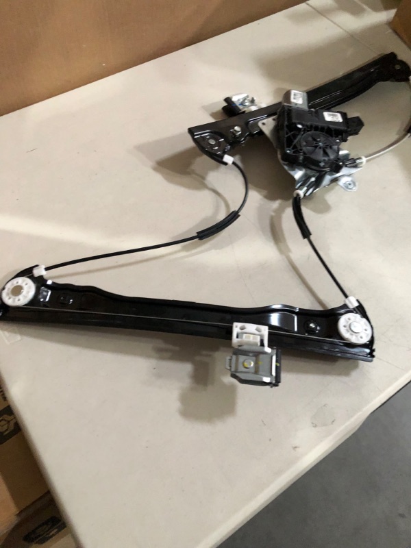 Photo 3 of ACI 384118 Power Window Regulator