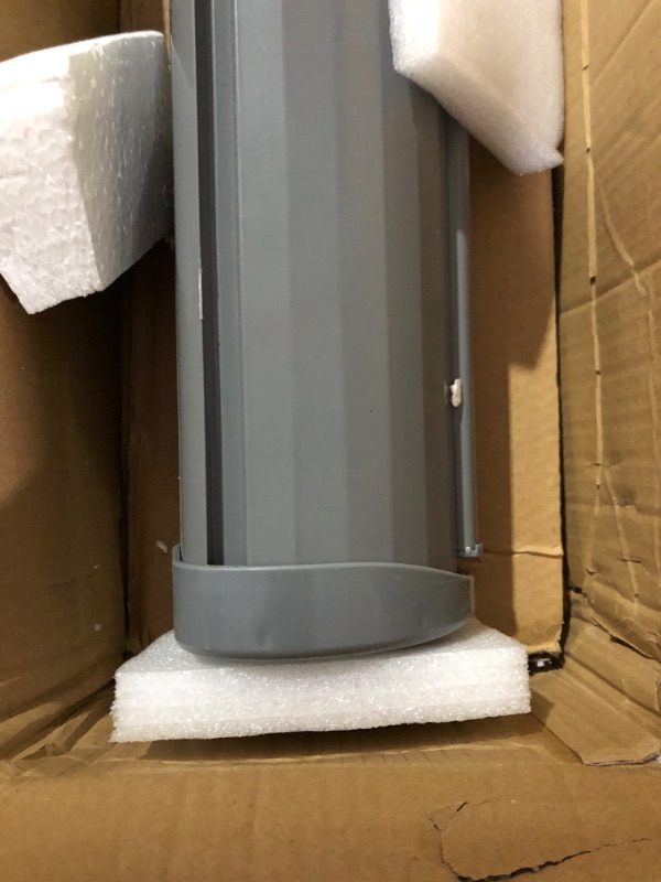 Photo 1 of VEVOR Retractable Side Awning Retractable Patio Screen 