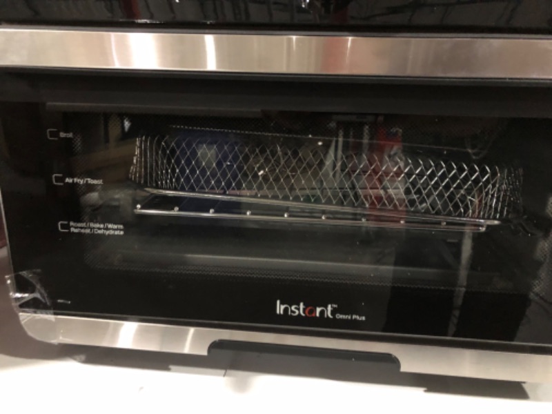 Photo 2 of *CHECK NOTES* Instant Pot Omni Plus 10-in-1 Air Fryer Toaster Oven