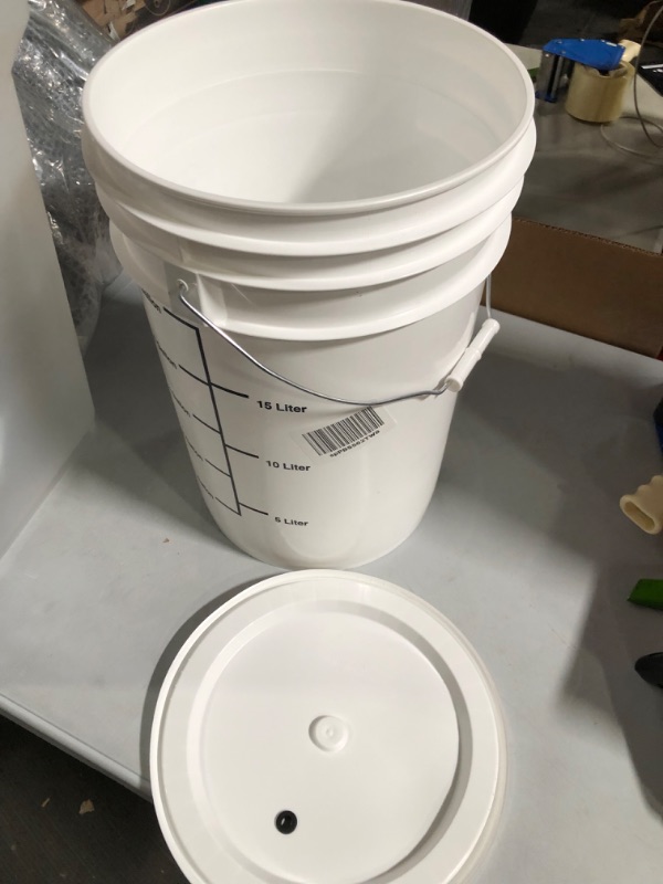 Photo 4 of 6.5 Gallon plastic fermenter with lid