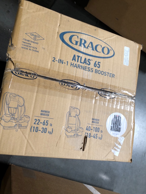 Photo 2 of Graco Atlas 65 2 in 1 Harness Booster Seat 