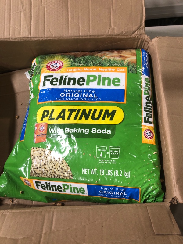 Photo 2 of ARM & HAMMER Feline Pine Platinum