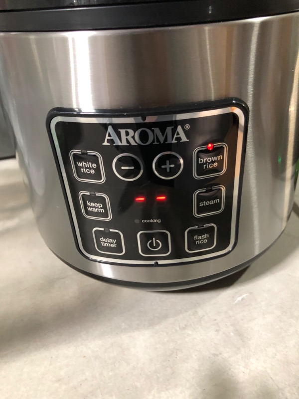 Photo 4 of Aroma Housewares ARC-914SBD Digital Cool-Touch Rice Grain Cooker , Stainless Silver