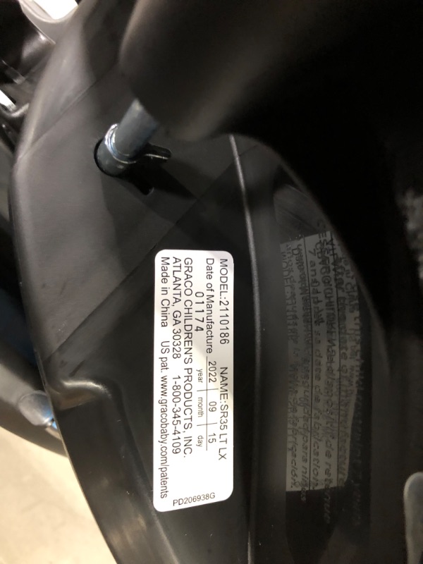 Photo 3 of Graco SnugRide 35 Lite LX Infant Car Seat, Studio SnugRide 1 Count (Pack of 1) Studio