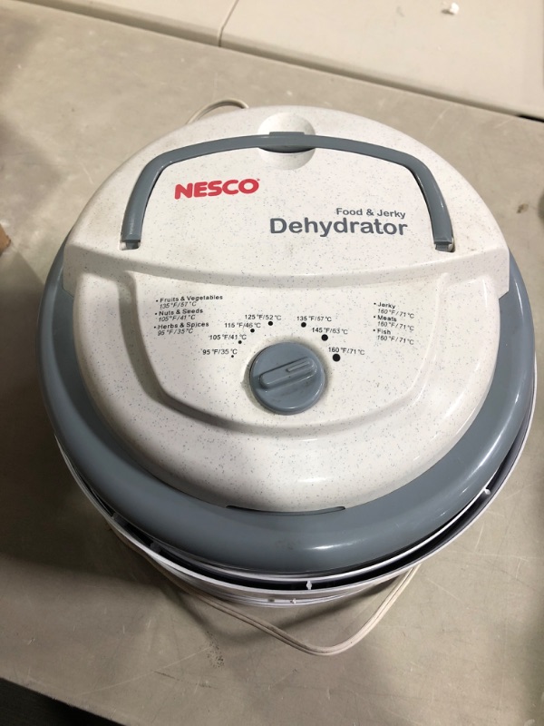 Photo 2 of ***PARTS ONLY*** NESCO FD-75A Snackmaster Pro Food Dehydrator, For Snacks, Fruit, Beef Jerky, Gray