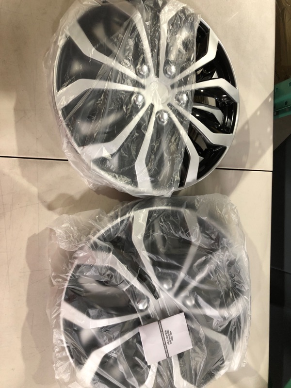 Photo 1 of Pilot Automotive 16 Inch Spyder Universal Hubcap Wheel Covers