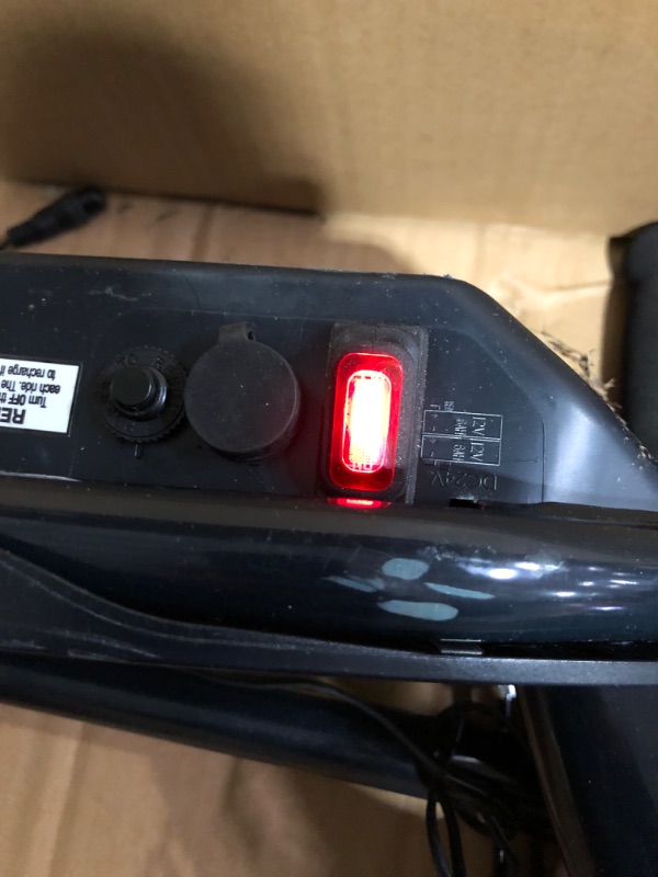 Photo 1 of *SEE NOTES* Razor Power Core E100 Electric Scooter for Kids Ages 8+ - 100w Hub Motor, 8" Pneumatic Tire, Up to 11 mph and 60 min Ride Time, For Riders up to 120 lbs