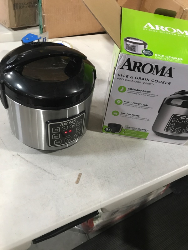Photo 1 of Aroma Housewares ARC-914SBD Digital Cool-Touch Rice Grain Cooker 