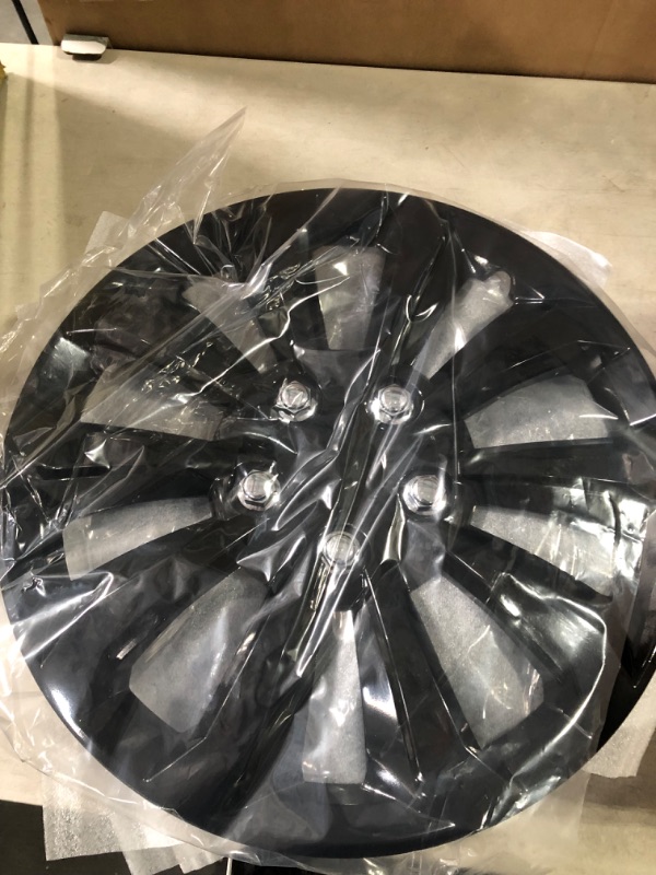 Photo 1 of Pilot Automotive WH555-16GM-B Fit Spyder Wheel Cover, 16-Inch, Spyder/Gunmetal Grey, 4 Hub Caps Spyder/Gunmetal Grey 16-inch