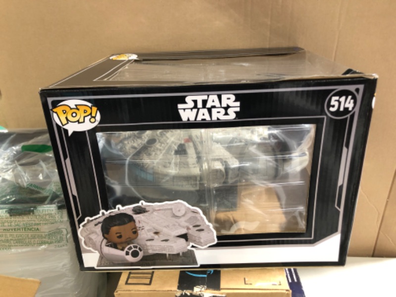 Photo 5 of Funko Pop! Ride Super Deluxe: Star Wars - Lando Calrissian in The Millenium Falcon (Shared Galactic Convention, Amazon Exclusive), Multicolor