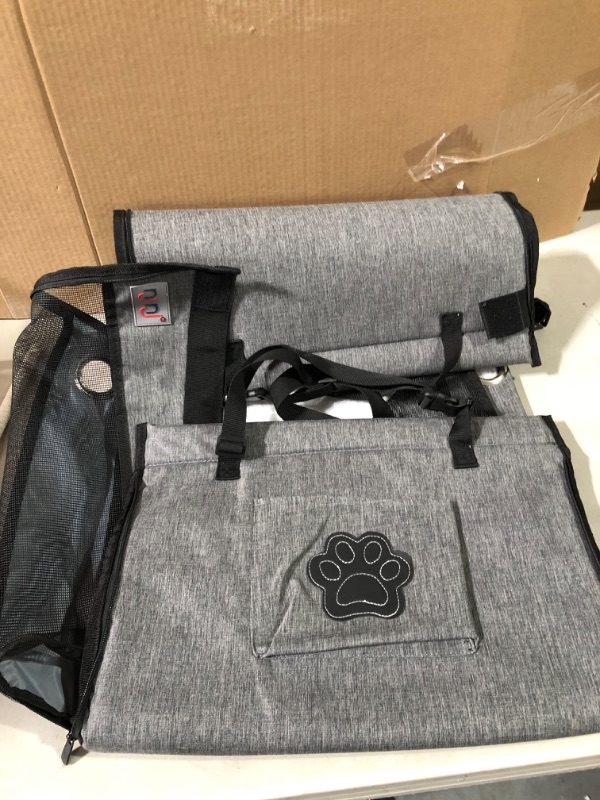 Photo 2 of *See Notes* Dog Car Seat for Pet Travel with Waterproof Pad, Half seat Dog Large 