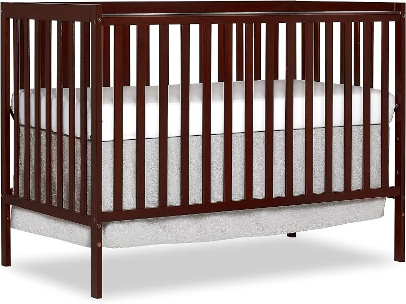 Photo 1 of ***MISSING PARTS - SEE NOTES***
Dream On Me Carson Classic 3-in-1 Convertible Crib in White