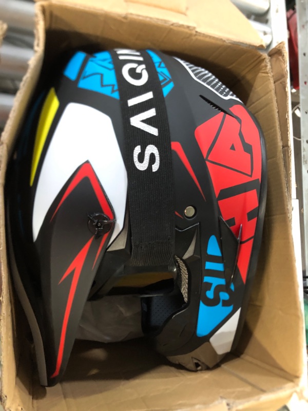 Photo 2 of SanQing Motocross Helmet Fashion Youth Dirt Bike Helmet 