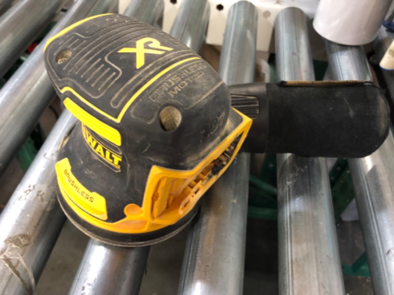 Photo 6 of [no battery] DEWALT 20V MAX Orbital Sander, Tool Only (DCW210B) Yellow