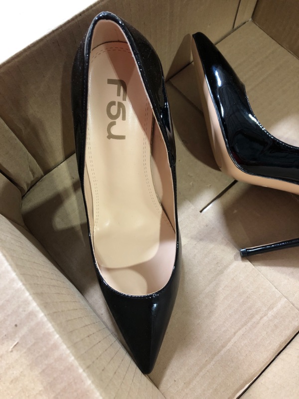 Photo 4 of Pointed Toe High Heel Pumps Size 10 