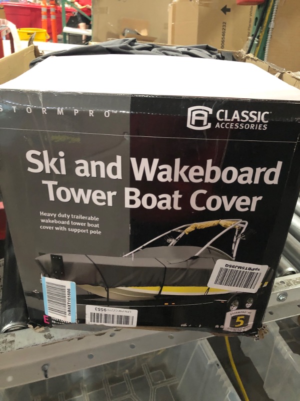 Photo 3 of * USED * 
Classic Accessories StormPro Heavy-Duty Ski & Wakeboard Tower Boat COVER  20'-22'L x 106"W (beam)