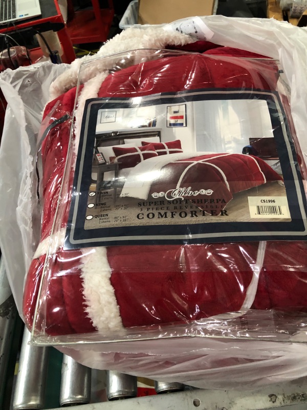 Photo 2 of * USED * 
Chic Home 2 Piece Chloe Sherpa Comforter Set, Twin X-Long, Red Twin XL Red