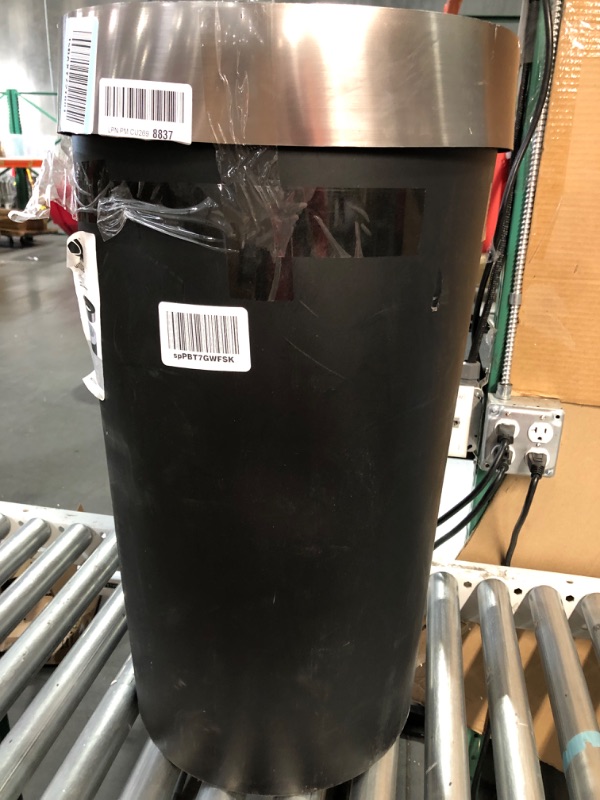 Photo 2 of * USED * 
\Umbra Vento Open Top 16.5-Gallon Kitchen Trash Large, Garbage Can for Indoor, Outdoor or Commercial Use, Black/Nickel Black/Nickel Open Top Can