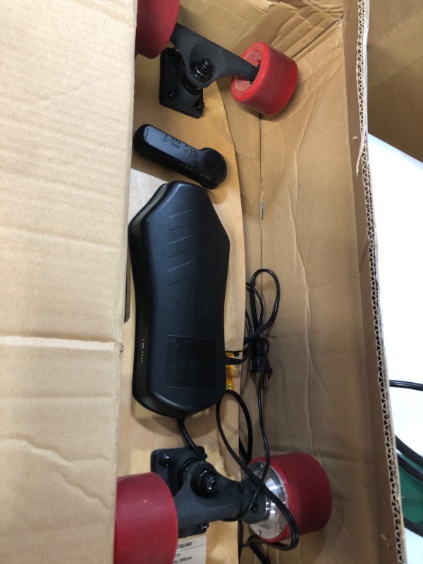 Photo 1 of * NONFUNCTIONAL UNIT * 
Caroma Electric Skateboard, 350W Electric Skateboard with Wireless Remote Control