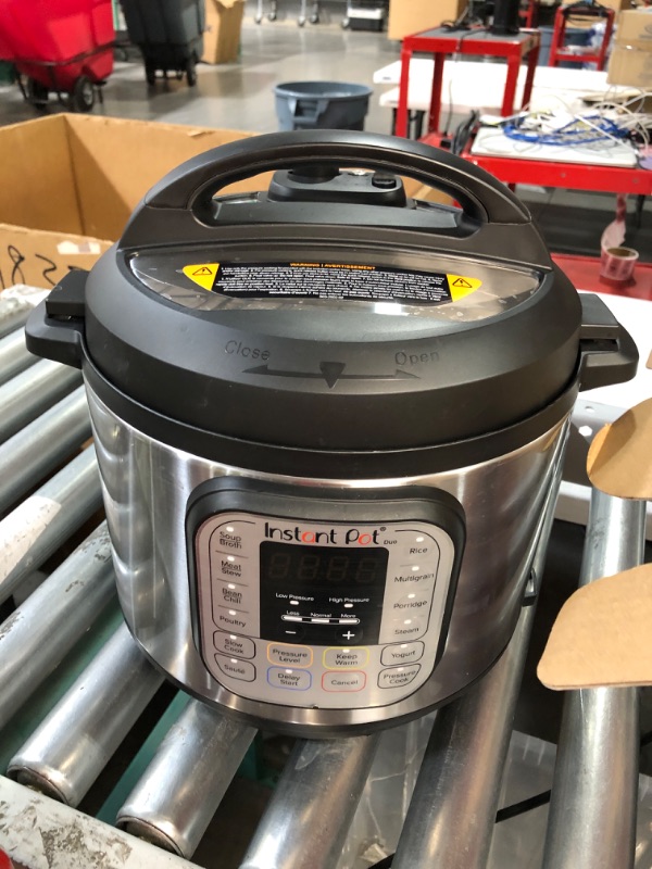 Photo 3 of * USED * 
Instant Pot Duo 7-in-1 Electric Pressure Cooker, 6QT Duo Pressure Cooker
