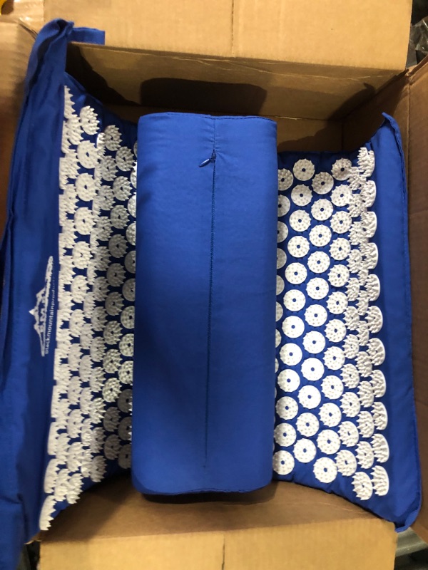 Photo 5 of **item damaged**see images**
Black Mountain Products Acupressure Mat with Pillow & Carrying Bag - Acupressure Mat