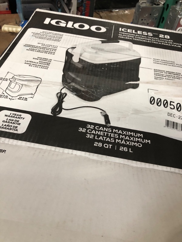 Photo 4 of **item has a plug but not the correct one**missing actual plug**
Igloo Thermoelectric Iceless 28-40 Qt Electric Plug-in 12V Coolers 28 Qt Iceless Gray