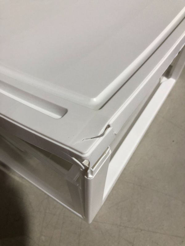 Photo 4 of ***DAMAGED - SEE NOTES***
IRIS USA 47 Quart Extra Large Stacking Storage Drawer,White 2 Pack Drawer