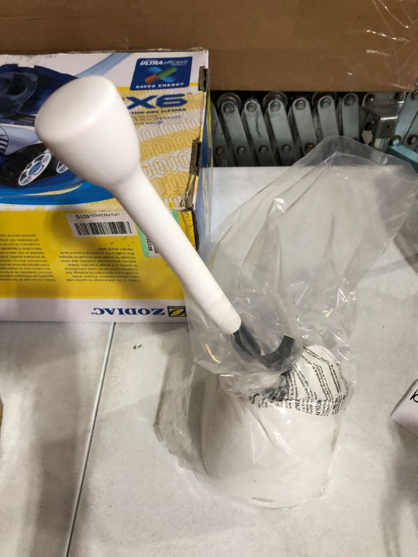 Photo 2 of (BRAND NEW) OXO Good Grips Toilet Plunger with Cover, White