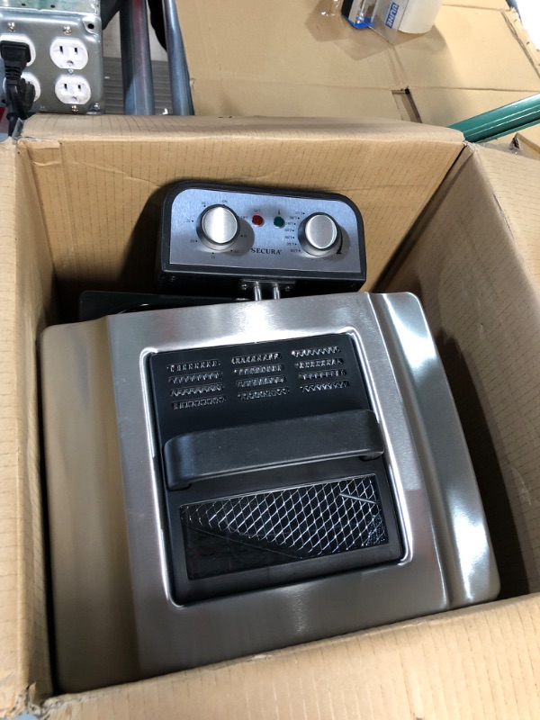 Photo 2 of *****FOR PARTS ONLY****
Secura Electric Deep Fryer 1800W-Watt Large 4.0L/4.2Qt Professional Grade Stainless Steel with Triple Basket and Timer