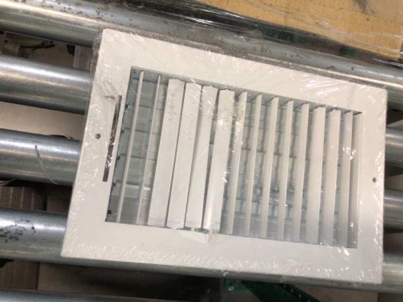 Photo 2 of 10 x 6 air vent white
