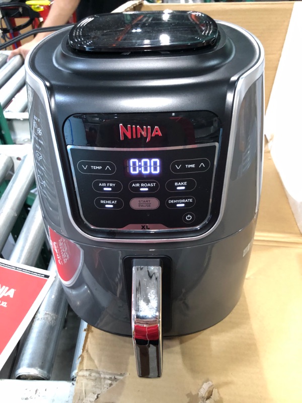 Photo 4 of **PARTS ONLY, DOES NOT FUNCTION CORRECTLY** Ninja AF150AMZ Air Fryer XL, 5.5 Qt.