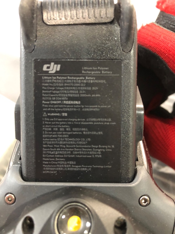 Photo 10 of DJI FPV Combo with Motion Controller *** minor DAMAGE TO LANDING TOE ON FRONT R, TO GOGGLES  