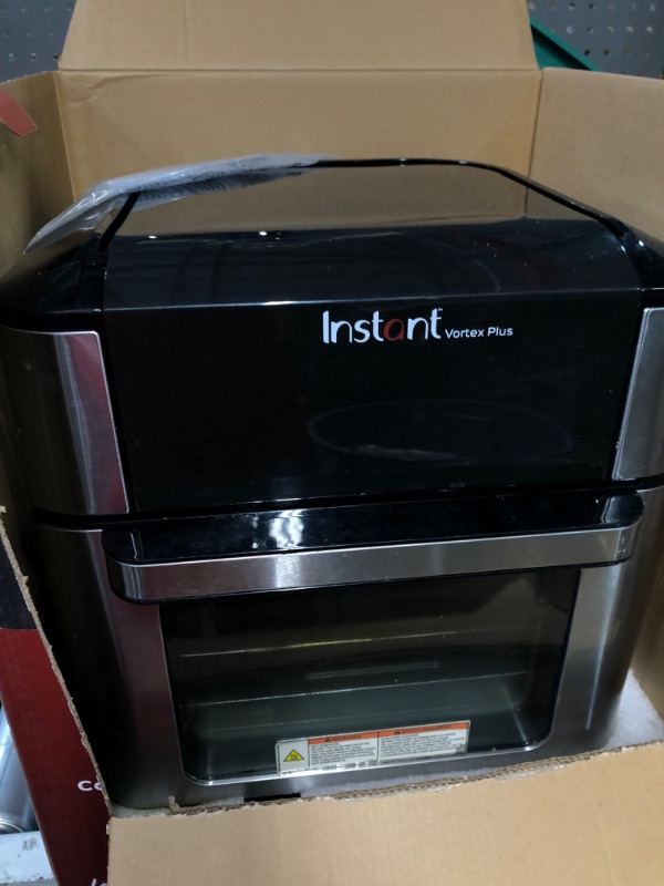 Photo 1 of [READ NOTES]
Instant Vortex Plus Air Fryer Oven 7 in 1 with Rotisserie, with 6-Piece Pyrex Littles Cookware