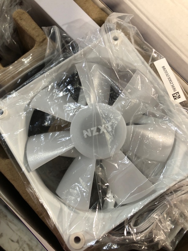 Photo 3 of NZXT Kraken 360 RGB - 360mm AIO CPU Liquid Cooler - Customizable 1.54" Square LCD Display for Images, Performance Metrics - High-Performance Pump - 3 x F120 RGB Core Fans - White Kraken RGB 2023 360mm Radiator White