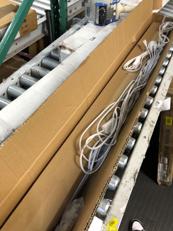 Photo 1 of (Pack of 8) LED T5 Integrated Fixture 4FT
