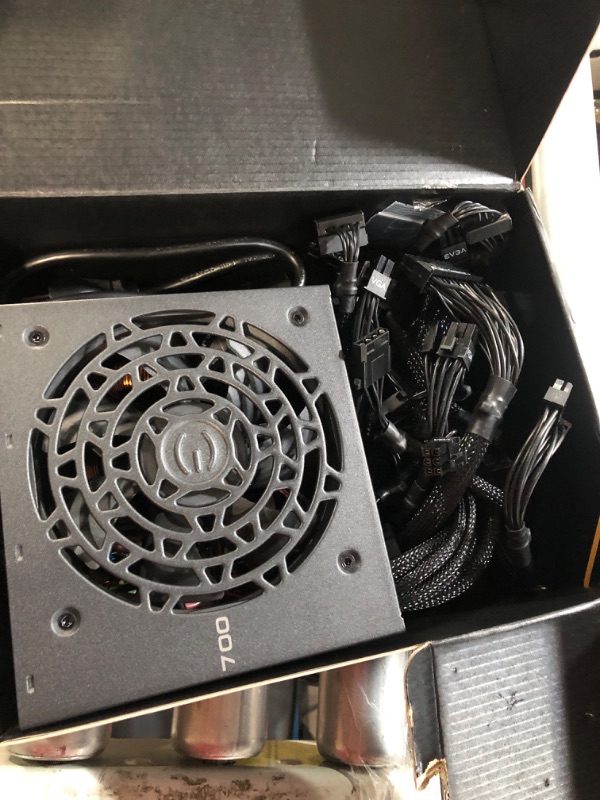 Photo 3 of EVGA 700 BR, 80+ Bronze 700W, 3 Year Warranty, Power Supply 100- BR-0700-K1 100-BR-0700-K1
