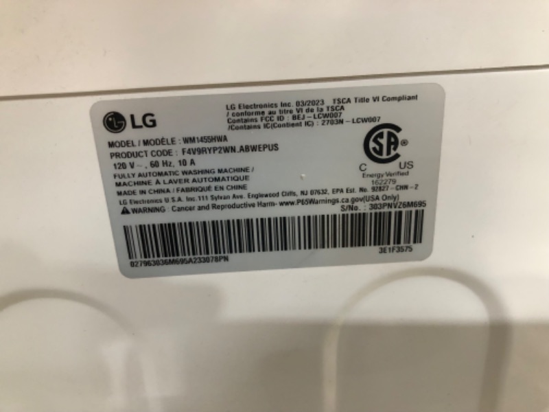 Photo 6 of *MINOR DAMAGE SEE NOTES*
LG 2.4-cu ft Stackable Steam Cycle Smart Front-Load Washer (White) ENERGY STAR
24" x 33 1/2" x 22 1/4" (60 cm x 85 cm x 56.5 cm)
