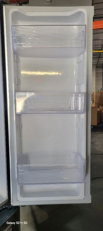 Photo 5 of ***SCRATCHED/DENTED - SEE PICTURES***
Samsung 28.2 Cu. Ft. Fingerprint Resistant Stainless Steel Standard Depth French Door Refrigerator