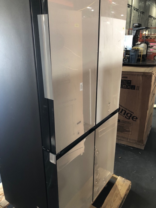 Photo 6 of Samsung 29-cu ft 4-Door Smart French Door Refrigerator with Dual Ice Maker and Door within Door (White Glass) ENERGY STAR