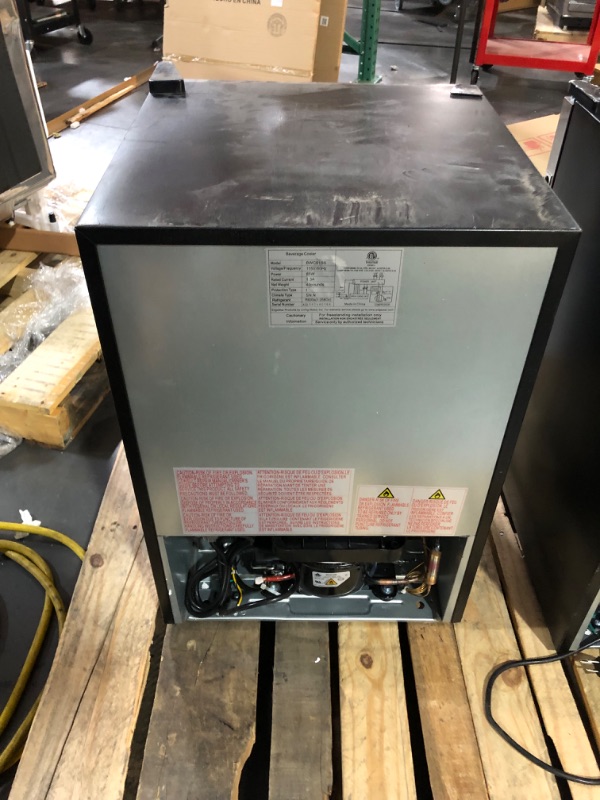 Photo 3 of **DAMAGED** EdgeStar 17-in W 80-Can Capacity Black Cabinet; Stainless Steel Door Freestanding Beverage Refrigerator with Glass Door