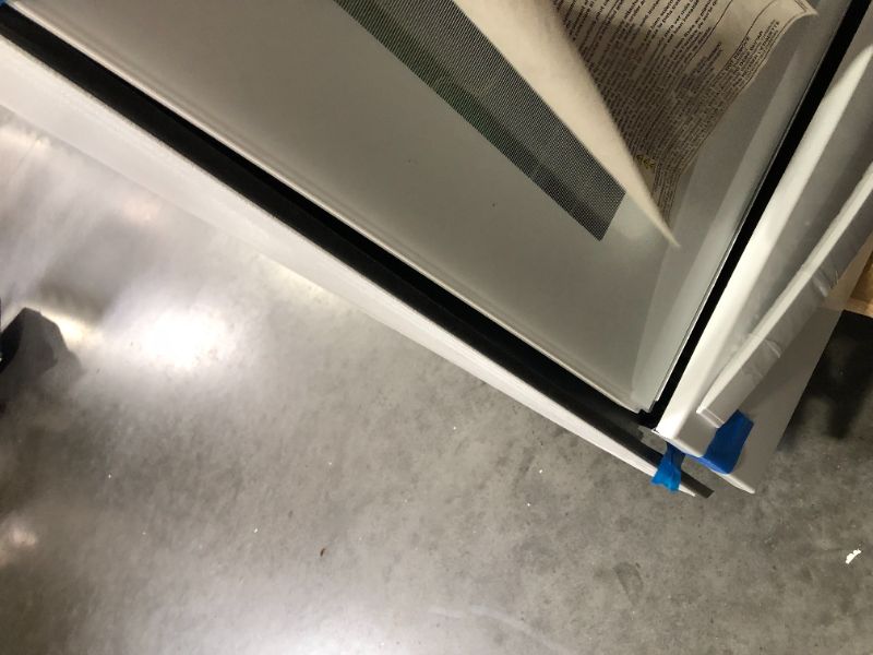 Photo 9 of ***MAJOR DAMAGE - SEE PICTURES***
30 Inch Slide-In Electric Range with 5 Radiant Elements, 6.4 cu. ft Capacity