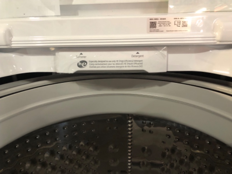 Photo 7 of *LIKE NEW* 4.1 cu. ft. Top Load Washer with 4-Way Agitator® and TurboDrum™ Technology